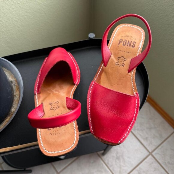 Pons wedge sandal, Red, size 8 - Picture 2 of 4